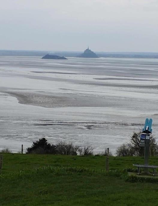 Maison Vue Sur Le Mont Saint Michel Et Sa Baie Champeaux Zewnętrze zdjęcie