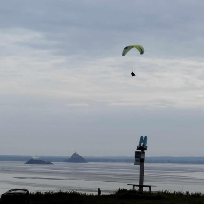 Maison Vue Sur Le Mont Saint Michel Et Sa Baie Champeaux Zewnętrze zdjęcie