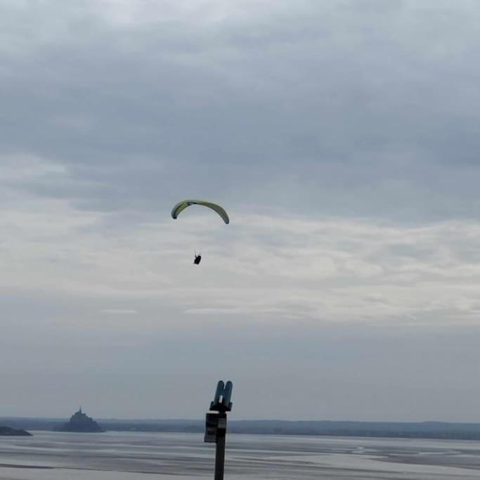 Maison Vue Sur Le Mont Saint Michel Et Sa Baie Champeaux Zewnętrze zdjęcie